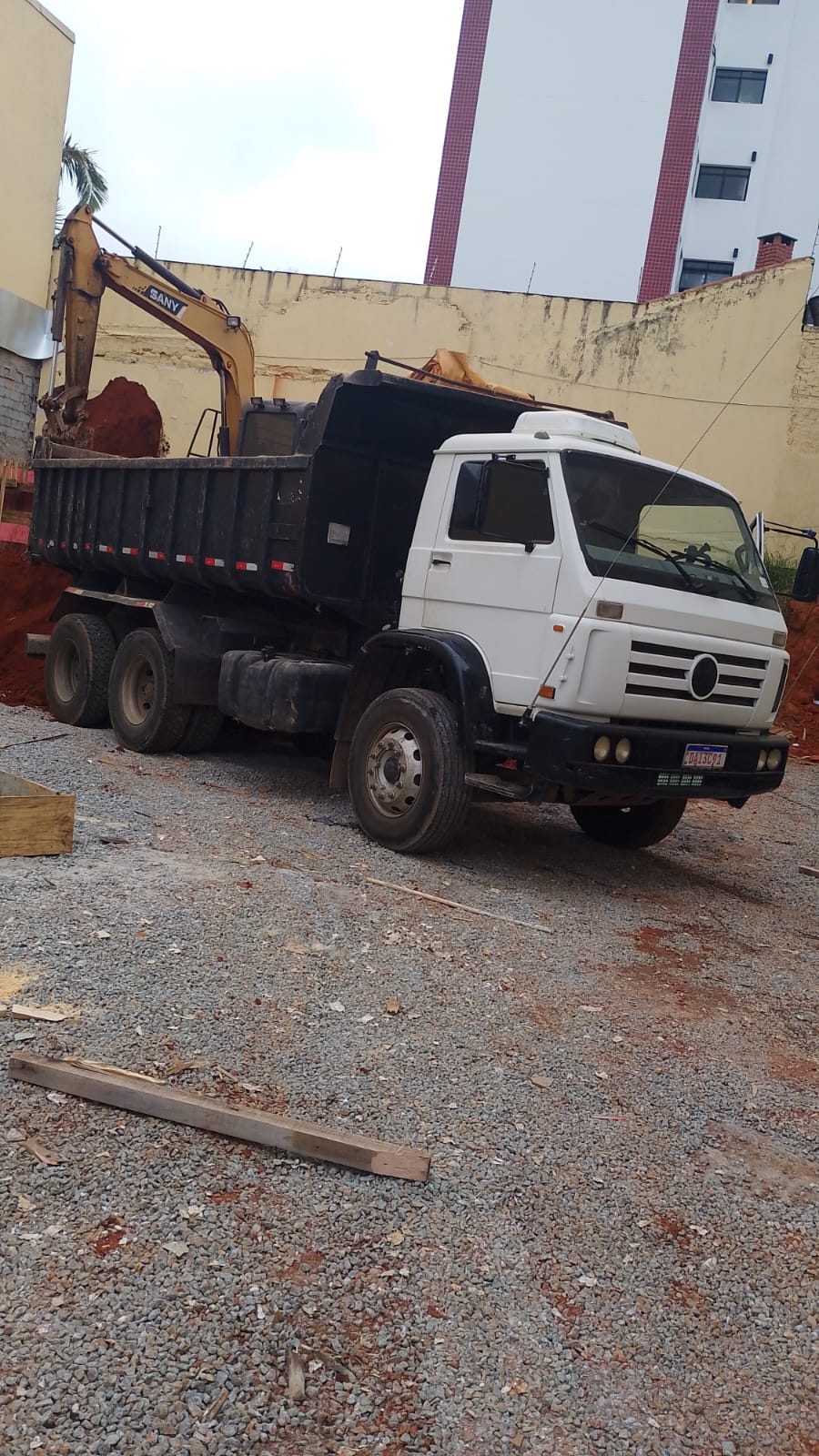 Equipe Bicudo Terraplanagem em campo